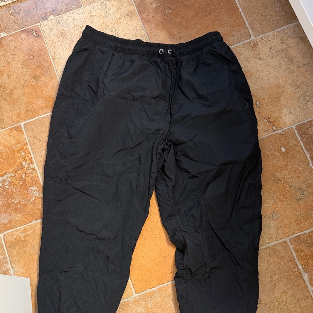 Jordan Men's Black Elastic Drawstring Joggers